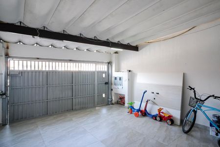 Casa à venda com 160m², 3 quartos e 2 vagasGaragem