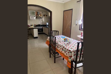 Casa à venda com 3 quartos, 240m² em Jardim do Mar, São Bernardo do Campo