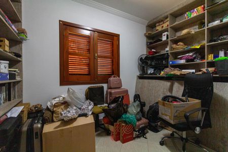 Casa à venda com 350m², 4 quartos e 6 vagas Casa à venda com 350m², 4 quartos e 6 vagasQuarto 2