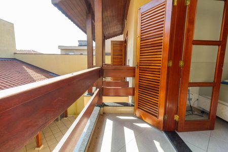 Casa à venda com 350m², 4 quartos e 6 vagas Casa à venda com 350m², 4 quartos e 6 vagasVaranda do Quarto 1