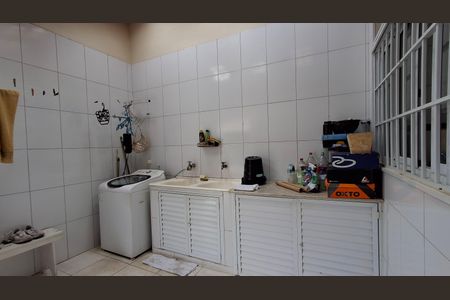 Casa à venda com 315m², 4 quartos e 4 vagasÁrea de Serviço