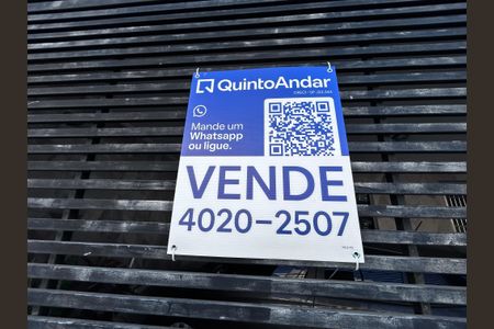 Casa à venda com 316m², 3 quartos e 2 vagas Casa à venda com 316m², 3 quartos e 2 vagasPlaca