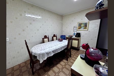 Casa à venda com 316m², 3 quartos e 2 vagas Casa à venda com 316m², 3 quartos e 2 vagasCozinha