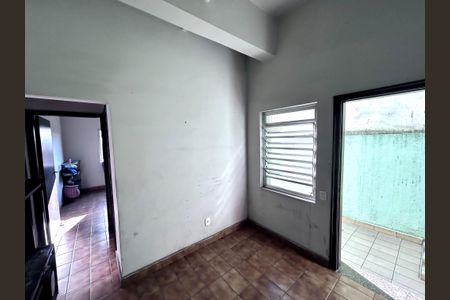 Casa à venda com 316m², 3 quartos e 2 vagas Casa à venda com 316m², 3 quartos e 2 vagasÁrea comum - Sala de estudo