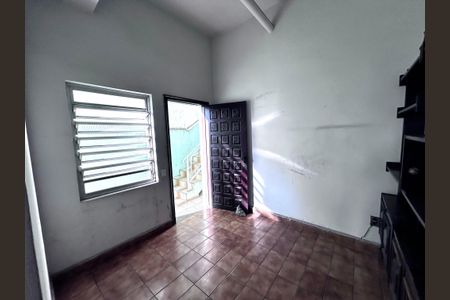 Casa à venda com 316m², 3 quartos e 2 vagas Casa à venda com 316m², 3 quartos e 2 vagasÁrea comum - Sala de estudo