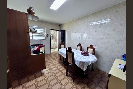 Casa à venda com 316m², 3 quartos e 2 vagas Casa à venda com 316m², 3 quartos e 2 vagasCozinha