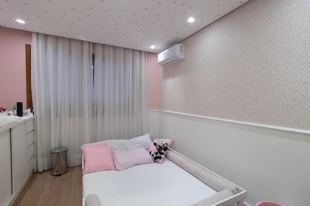 Casa de condomínio à venda com 220m², 3 quartos e 3 vagasQuarto 2