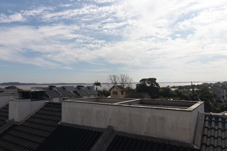 Casa de condomínio à venda com 220m², 3 quartos e 3 vagasTerraço