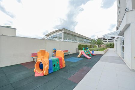 Apartamento para alugar com 266m², 4 quartos e 4 vagasÁrea comum - Playground