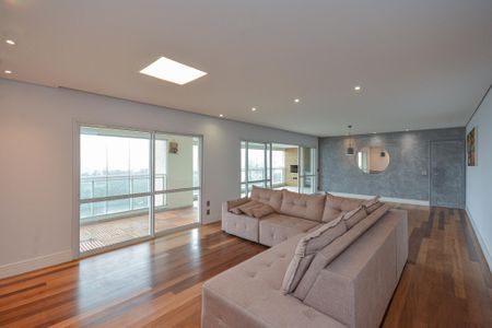 Apartamento para alugar com 266m², 4 quartos e 4 vagasSala