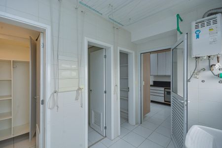 Apartamento para alugar com 266m², 4 quartos e 4 vagasÁrea de Serviço