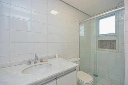 Apartamento para alugar com 266m², 4 quartos e 4 vagasBanheiro da Suíte 1