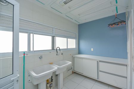 Apartamento para alugar com 266m², 4 quartos e 4 vagasÁrea de Serviço