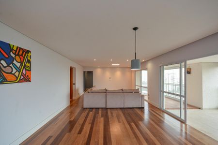 Apartamento para alugar com 266m², 4 quartos e 4 vagasSala
