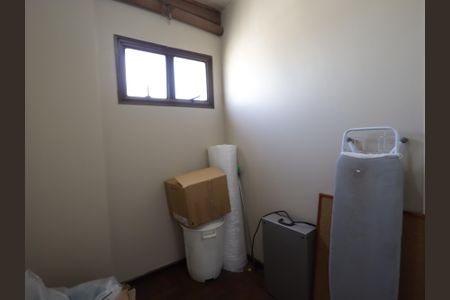 Apartamento à venda com 476m², 4 quartos e 4 vagasQuarto de Serviço