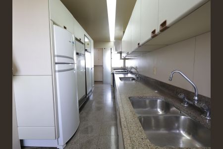 Apartamento à venda com 476m², 4 quartos e 4 vagasCozinha