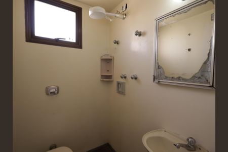 Apartamento à venda com 476m², 4 quartos e 4 vagasBanheiro de serviço