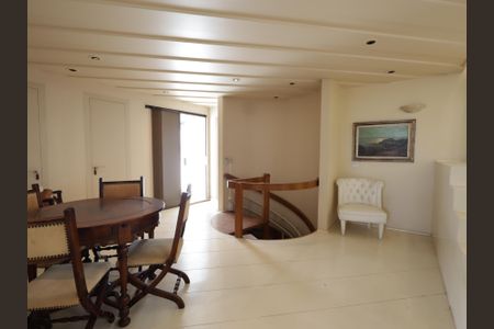 Apartamento à venda com 476m², 4 quartos e 4 vagasHall - 2° andar