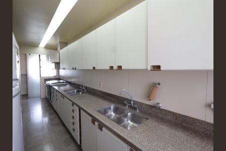 Apartamento à venda com 476m², 4 quartos e 4 vagasCozinha