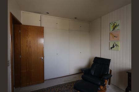 Apartamento à venda com 476m², 4 quartos e 4 vagasQuarto 2