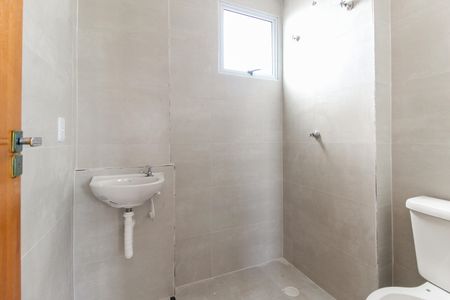 Apartamento à venda com 40m², 2 quartos e 1 vaga Apartamento à venda com 40m², 2 quartos e 1 vagaBanheiro