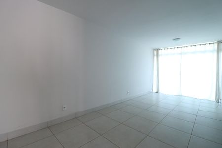 Sala de apartamento para alugar com 2 quartos, 70m² em Tubalina, Uberlândia