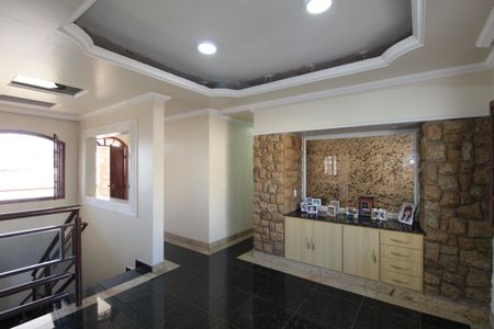 Casa para alugar com 580m², 6 quartos e 4 vagasSala de TV