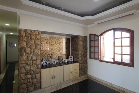 Casa para alugar com 580m², 6 quartos e 4 vagasSala de TV