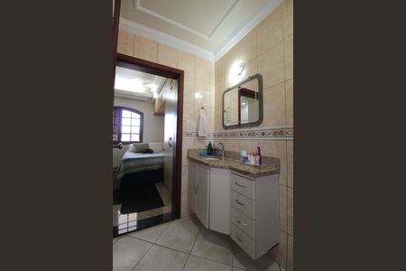 Casa para alugar com 580m², 6 quartos e 4 vagasBanheiro da Suíte 2