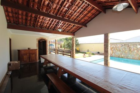 Casa para alugar com 580m², 6 quartos e 4 vagasÁrea Gourmet