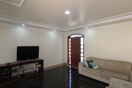 Sala de Estar de casa para alugar com 6 quartos, 580m² em Serrano, Belo Horizonte