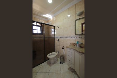 Casa para alugar com 580m², 6 quartos e 4 vagasBanheiro da Suíte 4