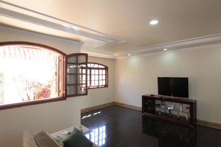 Casa para alugar com 580m², 6 quartos e 4 vagasSala de Estar