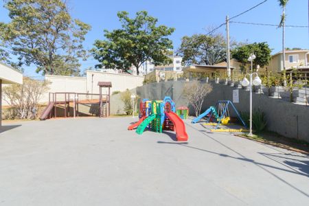 Casa de condomínio à venda com 130m², 3 quartos e 2 vagas Casa de condomínio à venda com 130m², 3 quartos e 2 vagasÁrea Comum - Playground