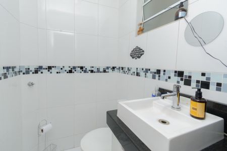 Casa de condomínio à venda com 130m², 3 quartos e 2 vagas Casa de condomínio à venda com 130m², 3 quartos e 2 vagasLavabo