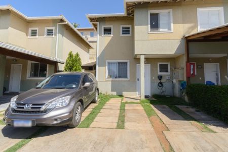 Casa de condomínio à venda com 130m², 3 quartos e 2 vagas Casa de condomínio à venda com 130m², 3 quartos e 2 vagasGaragem