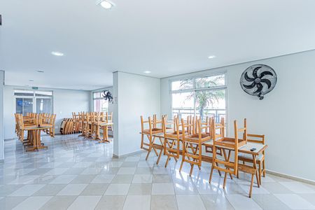 Apartamento à venda com 76m², 3 quartos e 2 vagas Apartamento à venda com 76m², 3 quartos e 2 vagasSalão de Festas