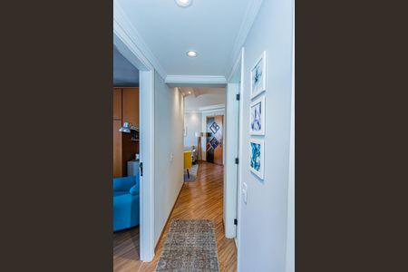 Apartamento à venda com 76m², 3 quartos e 2 vagas Apartamento à venda com 76m², 3 quartos e 2 vagasCorredor