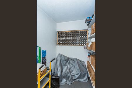 Apartamento à venda com 76m², 3 quartos e 2 vagas Apartamento à venda com 76m², 3 quartos e 2 vagasDepósito / garagem