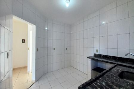 Casa à venda com 375m², 2 quartos e 4 vagas Casa à venda com 375m², 2 quartos e 4 vagasCozinha