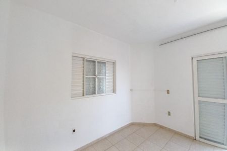 Casa à venda com 375m², 2 quartos e 4 vagas Casa à venda com 375m², 2 quartos e 4 vagasQuarto 1