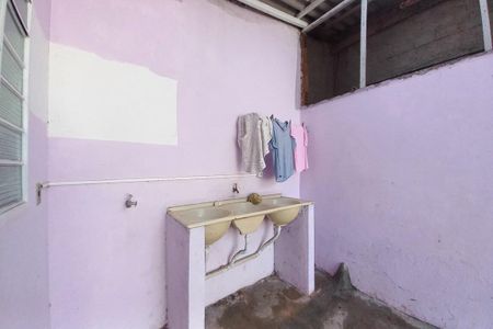 Casa à venda com 375m², 2 quartos e 4 vagas Casa à venda com 375m², 2 quartos e 4 vagasÁrea de Serviço