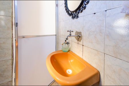 Casa para alugar com 410m², 2 quartos e 1 vagaBanheiro