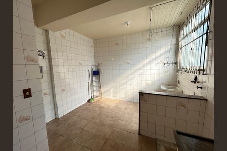 Cozinha de apartamento para alugar com 2 quartos, 100m² em Vila Valqueire, Rio de Janeiro