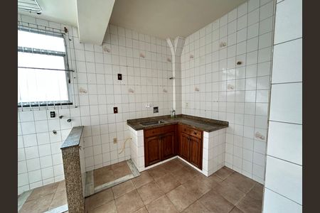 Apartamento para alugar com 100m², 2 quartos e sem vagaCozinha