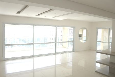 Sala de apartamento para alugar com 3 quartos, 245m² em Santa Paula, São Caetano do Sul