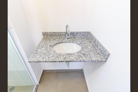 Apartamento para alugar com 53m², 2 quartos e 1 vaga Apartamento para alugar com 53m², 2 quartos e 1 vagaBanheiro da Suíte