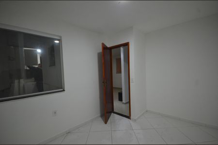 Quarto 1 de casa para alugar com 2 quartos, 100m² em Bento Ribeiro, Rio de Janeiro