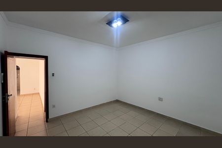 Casa à venda com 130m², 4 quartos e 4 vagas Casa à venda com 130m², 4 quartos e 4 vagasQuarto 2
