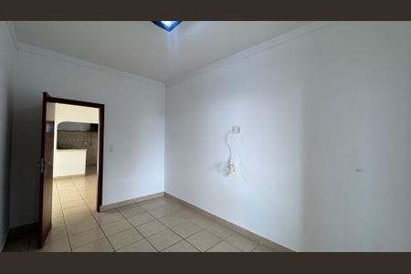 Casa à venda com 130m², 4 quartos e 4 vagas Casa à venda com 130m², 4 quartos e 4 vagasQuarto 1